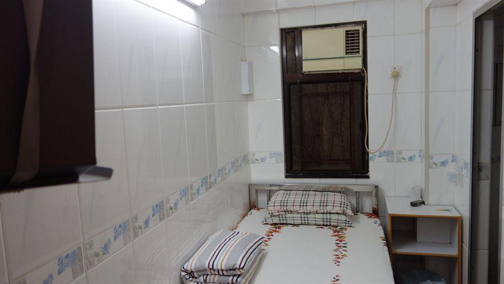New China Guesthouse Гонконг Экстерьер фото