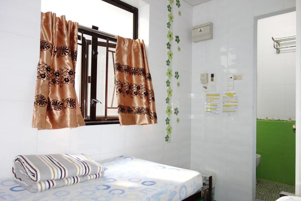 New China Guesthouse Гонконг Экстерьер фото