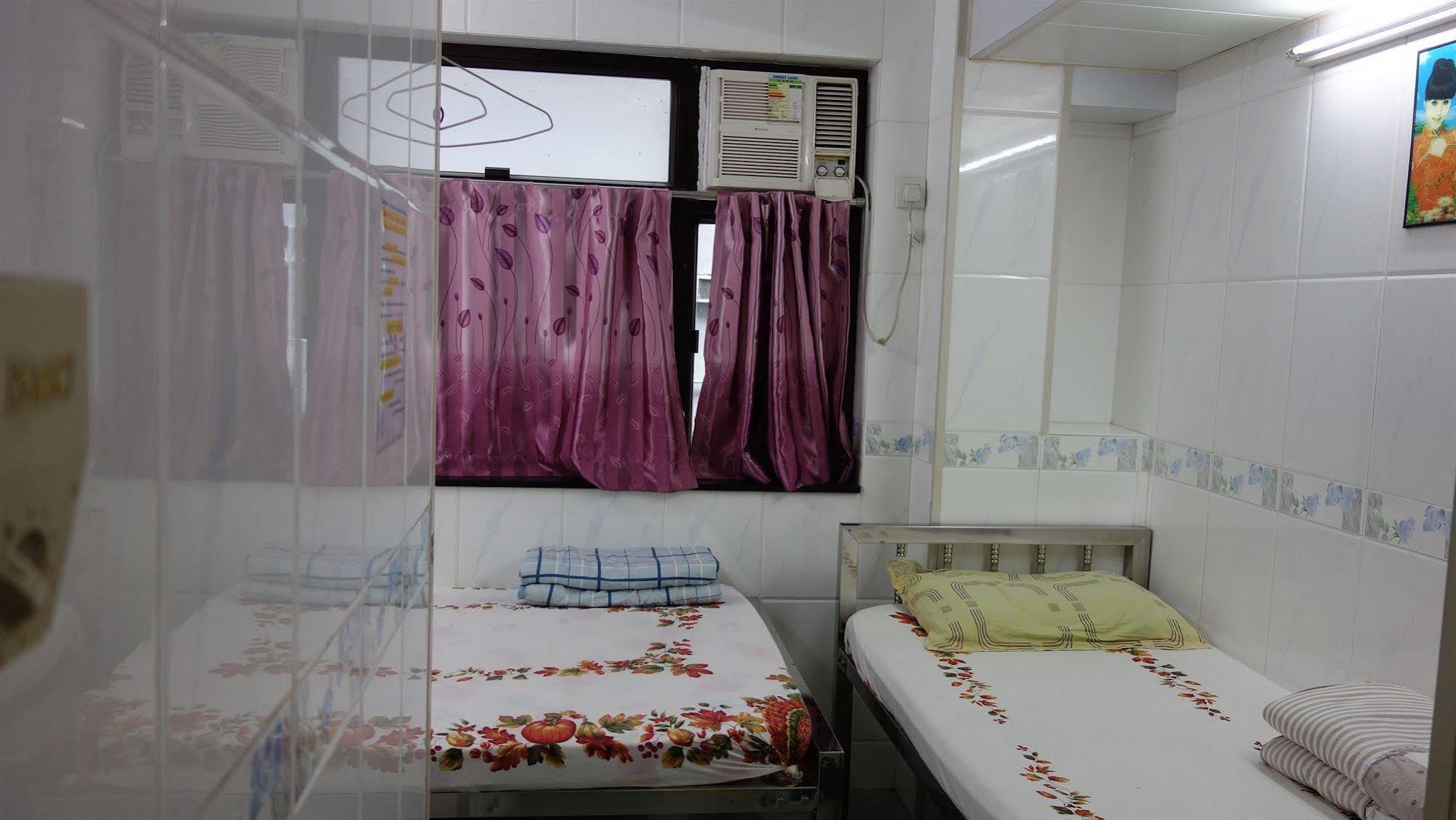 New China Guesthouse Гонконг Экстерьер фото