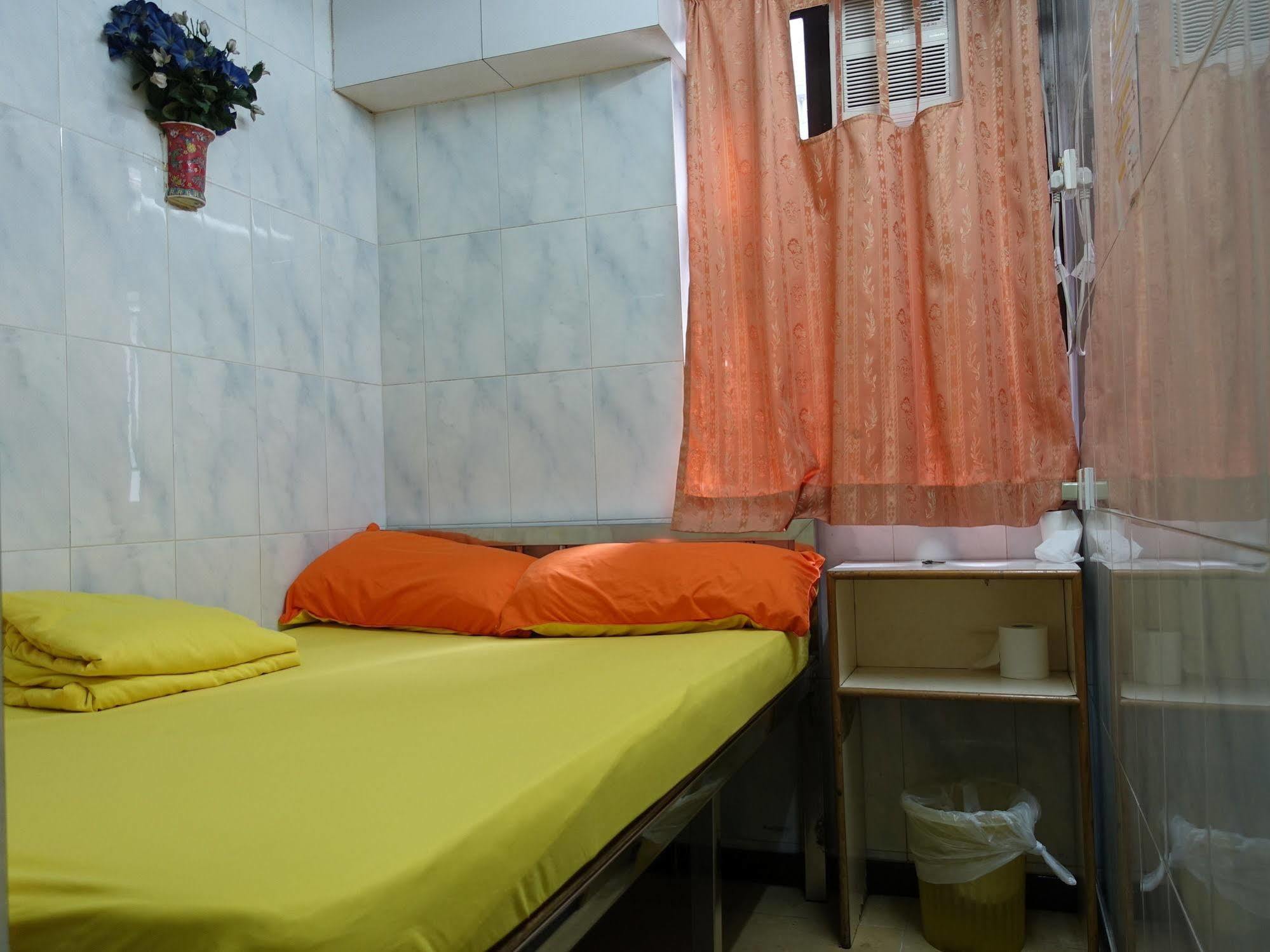 New China Guesthouse Гонконг Экстерьер фото