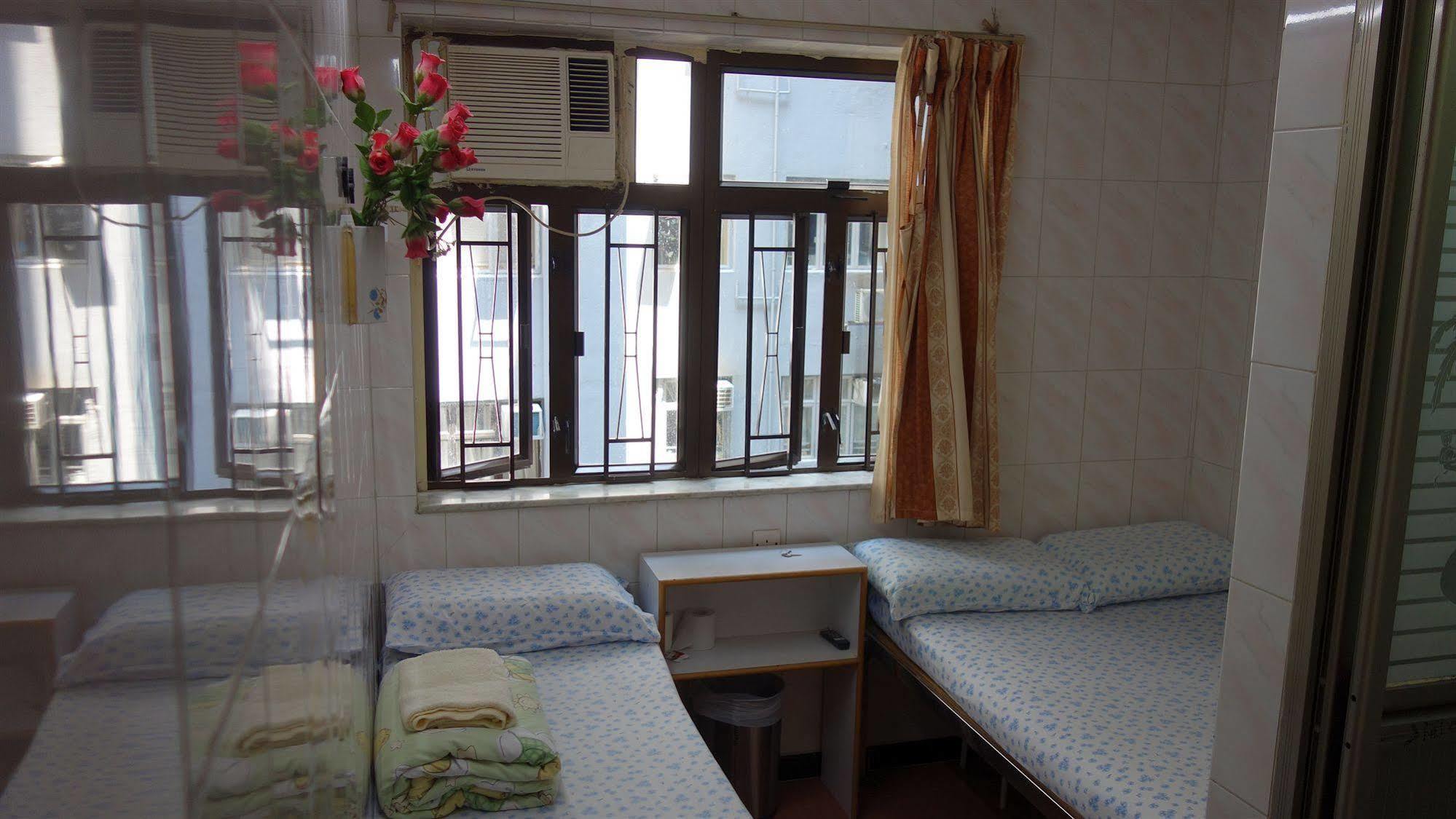 New China Guesthouse Гонконг Экстерьер фото